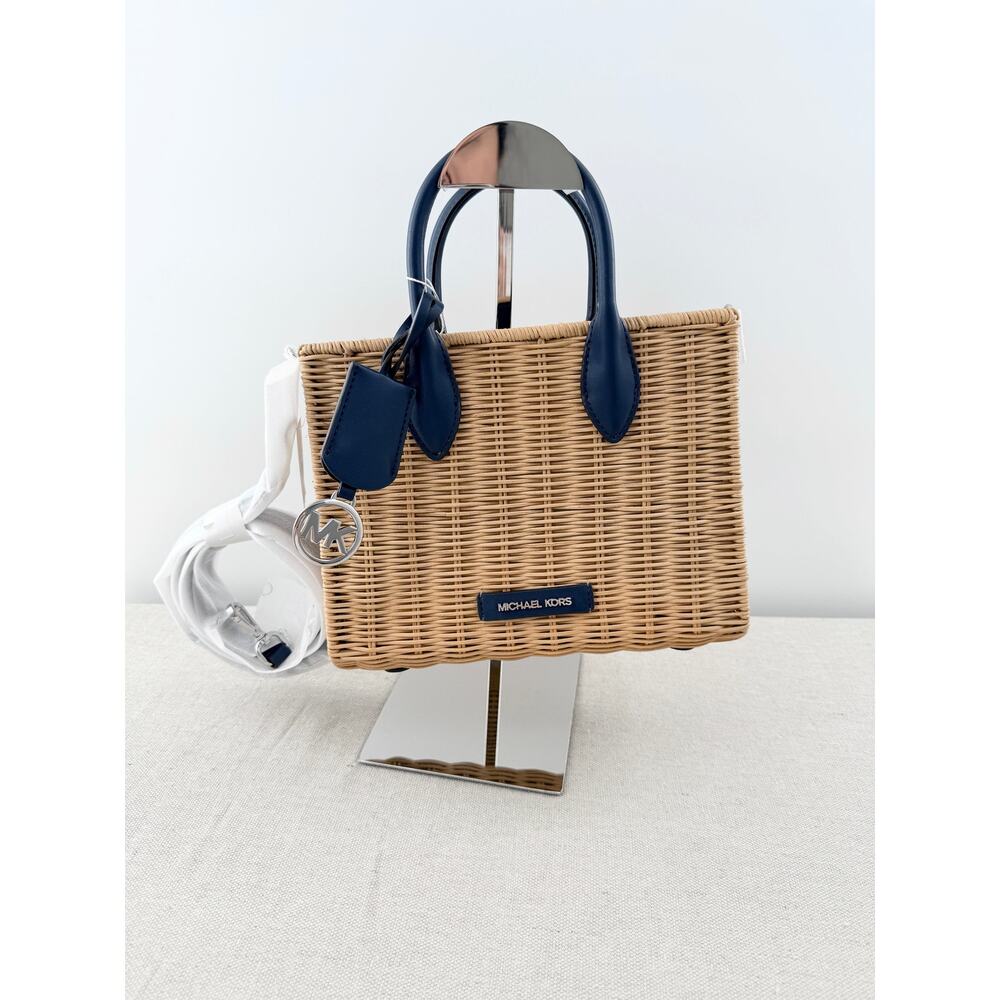 NWT Michael Kors Mirella Wicker Small Crossbody Shopper Tote Bag Beige Navy - Picture 3 of 11